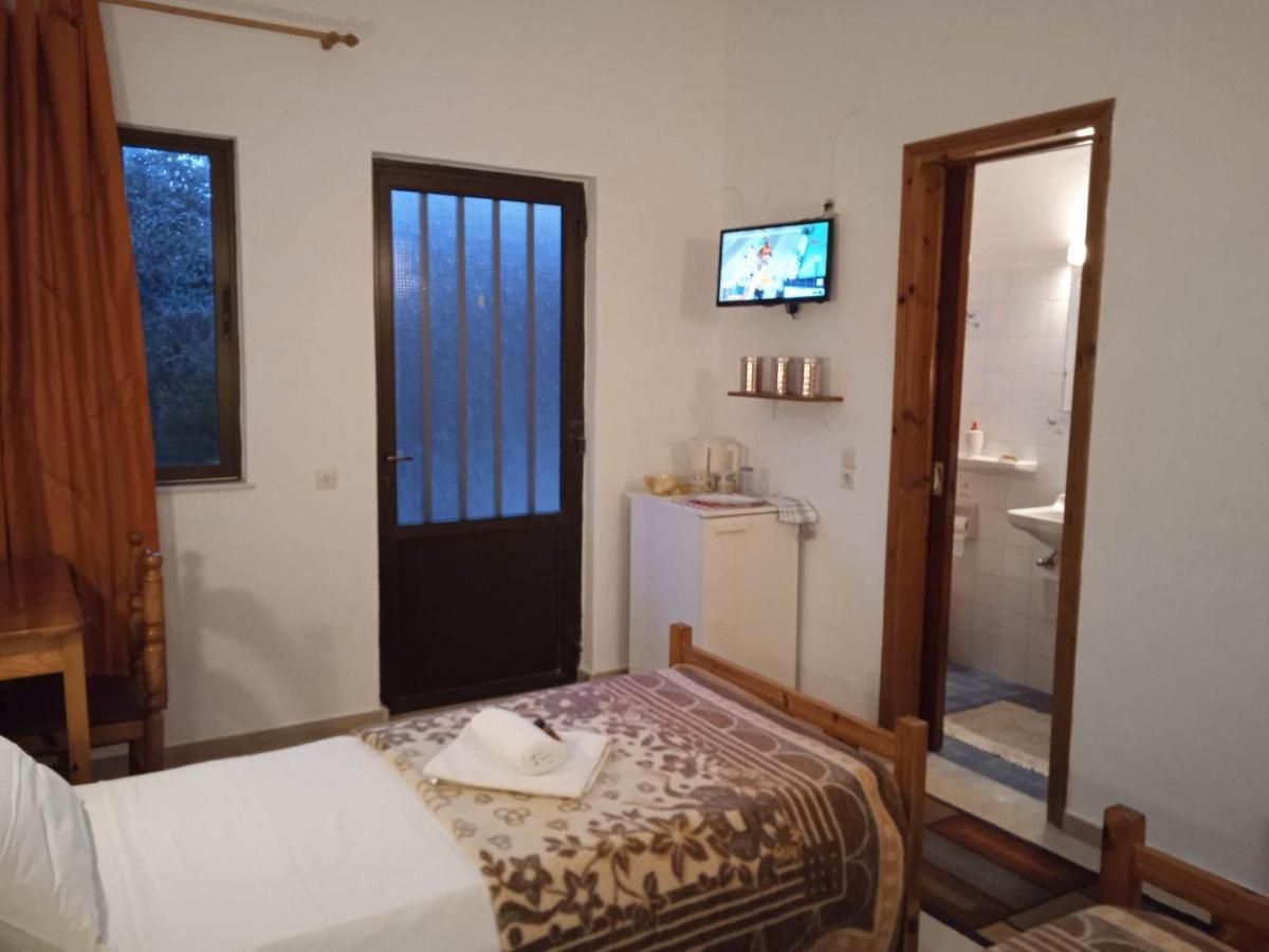 Villa Kaloudis Rooms Агиос-Георгиос Экстерьер фото