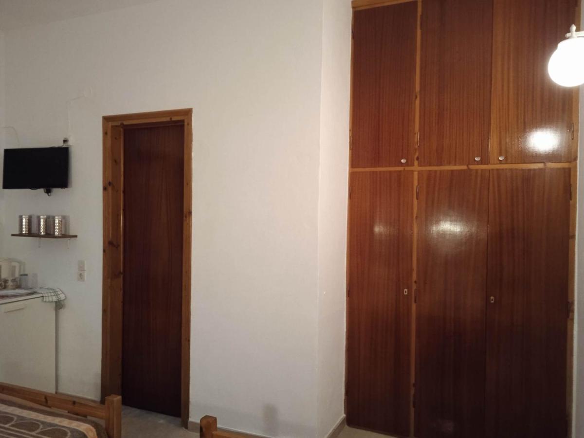 Villa Kaloudis Rooms Агиос-Георгиос Экстерьер фото